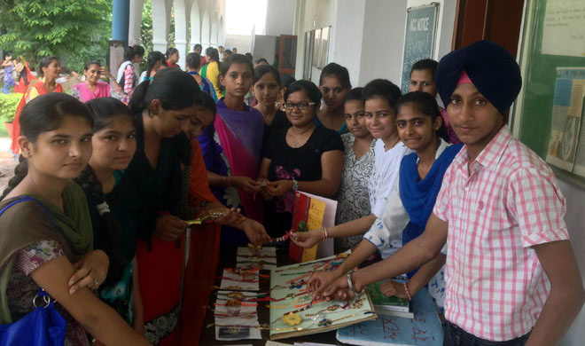 rakhi 2018,different ways to celebrate rakhi,rakhi celebration,rakhi