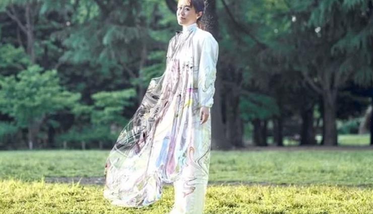 weird news,weird dress,digital dress,digital fashion