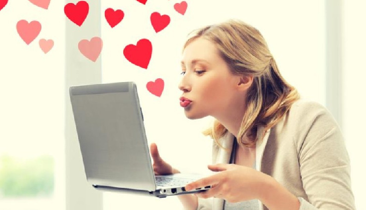 digital intimacy tips,strengthen digital intimacy,modern relationships,virtual dates,online relationship tips,digital communication,emotional closeness online,maintaining intimacy online,digital connection couples,online bonding,long-distance relationship tips,fostering digital intimacy,technology in relationships