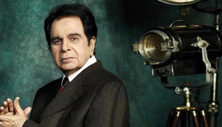 5 bollywood celeb death rumors that scared us all,amitabh bachchan,ayushman khurana,rajnikanth,shahrukh khan,dilip kumar,fake death news,fake death news of bollywood celebs,bollywod celebs death news,viral death news