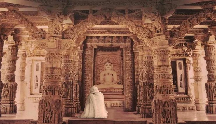 900 साल पुराना ये मंदिर अपने सौंदर्य के चलते बना अजूबा