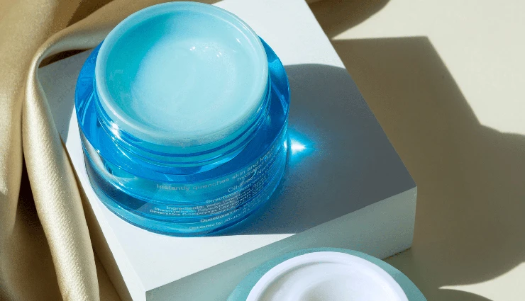 face oil ingredients to avoid,harmful skincare ingredients,acne-prone skin care,sensitive skin tips,comedogenic oils,skin care guide,non-irritating face oils,what not to use on acne,skincare ingredient warning,beauty product label guide