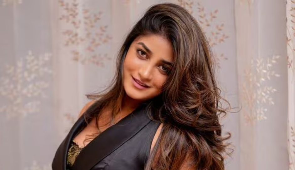 2 News : इस मशहूर एक्ट्रेस पर नौकरानी ने लगाए ये गंभीर आरोप, ड्रग्स मामले में ‘स्टूडेंट ऑफ द ईयर 2’ फेम एक्टर गिरफ्तार