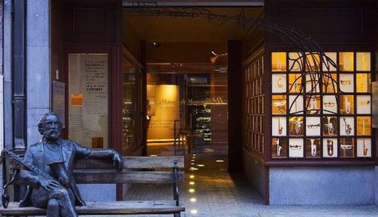 dinant,belgium,places to visit in dinant,tourist attraction in dinant,la citadelle de dinant,collegiale notre-dame de dinant,dinant sign,museum abbey brewery,maison adolphe sax