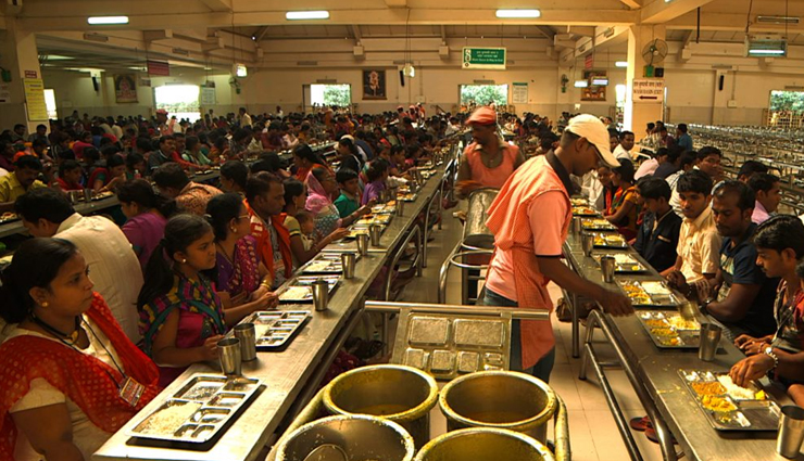 shirdi sai baba temple,about shirdi sai baba temple,maharashtra,ahmednagar,maharashtra tourist places,holidays,travel