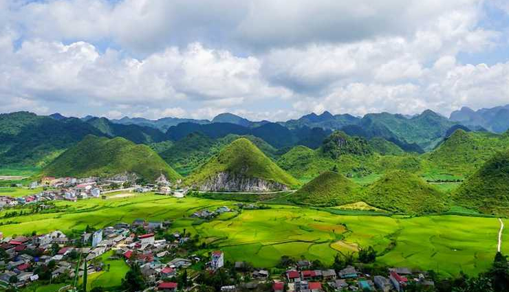 northeast india tourism,northeast india travel,explore northeast india,northeast india attractions,northeast india destinations,northeast india vacation,northeast india hill stations,best hill stations in northeast india,hill stations to visit in summer in northeast india,hill stations to visit in winter in northeast india,north east india hill resorts,northeast india hill trekking,scenic beauty of northeast india,northeast india adventure travel,northeast india cultural experiences,northeast india festivals,northeast india local cuisine,northeast india offbeat destinations,northeast india nature trails,northeast india travel guide