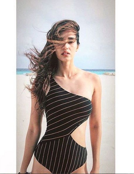 disha patani,disha patani hot pics,disha patani bikini pics,disha patani travel pics,entertainment news