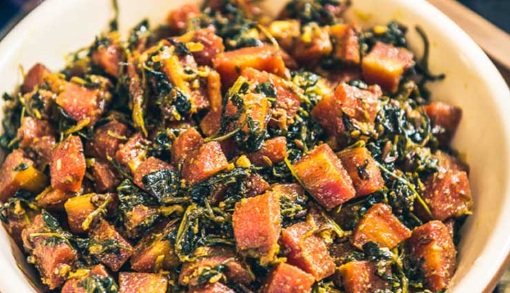 haryana,famous food of haryana,kair sangri ki sabji,besan ki masala roti,mixed dal,hara dhaniya chholia,bhura roti ghee