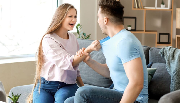 signs of an unhealthy relationship,red flags in relationships,relationship warning signs,recognizing unhealthy dynamics,unhealthy relationship behaviors,relationship communication issues,addressing relationship problems,understanding relationship challenges,identifying toxic relationship traits,unhealthy relationship patterns,dealing with relationship struggles,overcoming relationship obstacles