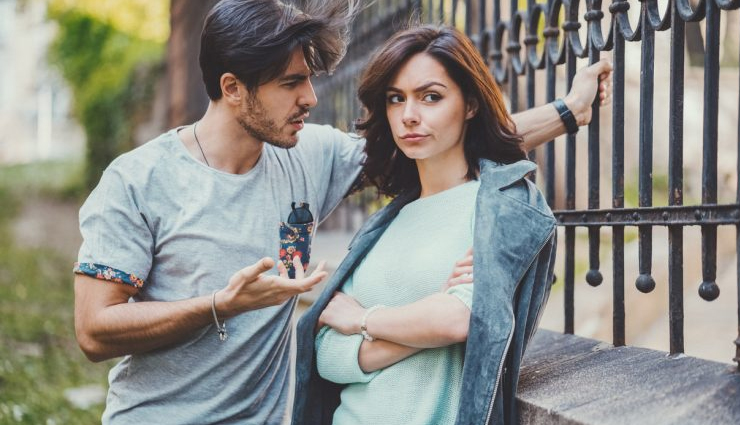 12 Biggest Signs of Dishonesty in a Relationship