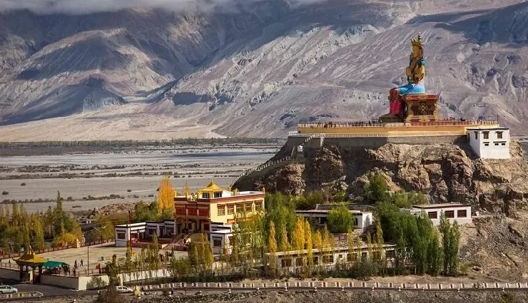 ladakh travel 2025,places to visit in ladakh,leh tourism,ladakh itinerary,best of ladakh,pangong tso,nubra valley,ladakh monasteries,himalayan travel,adventure in ladakh