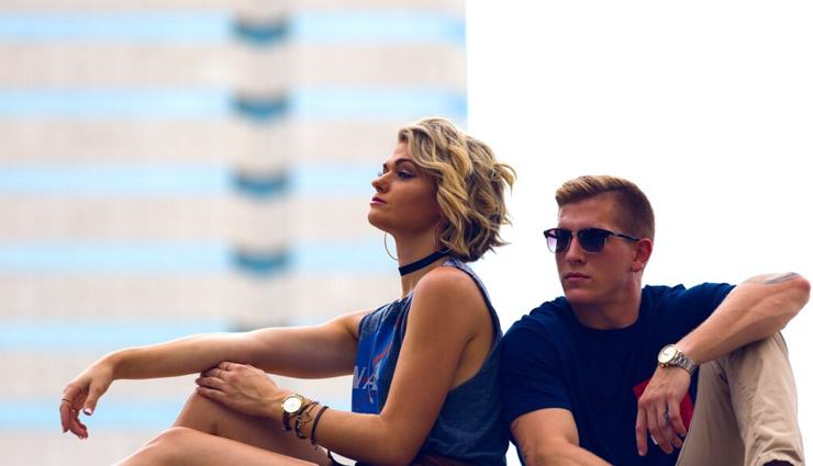 marriage disrespect signs,relationship red flags,emotional neglect in marriage,signs of toxic relationship,disrespectful partner behavior,unhappy marriage signs,subtle relationship abuse,how to fix disrespect in marriage,marriage advice,relationship warning signs