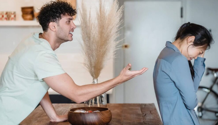 8 Clear Signs a Man is Disrespecting a Woman