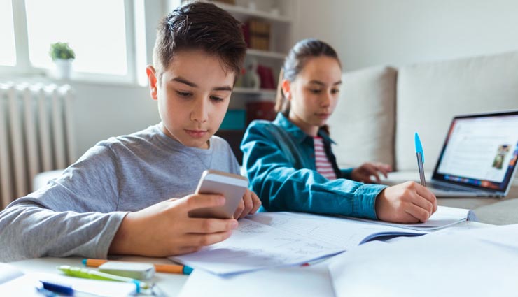 parenting tips,parenting tips in hindi,things kept in mind while children doing homework,child interest in homework