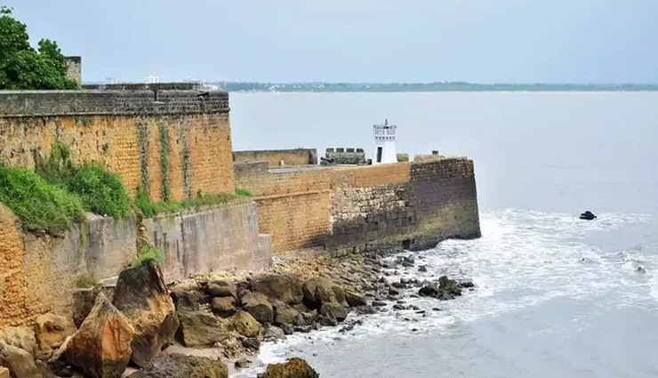 top forts to visit in india,must-see historical forts in india,iconic indian forts to explore,india famous heritage forts,best historical forts to tour in india,unmissable forts of india,heritage sites: india remarkable forts,india ancient forts worth visiting,spectacular indian forts to explore,historical landmarks: indian forts