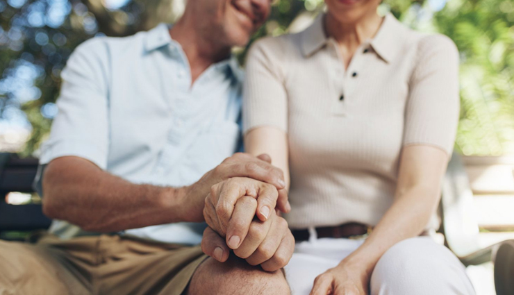 dating after divorce,tips for divorced individuals dating again,new relationships after divorce,navigating dating after divorce,starting over after divorce,common challenges of dating after divorce,how to avoid repeating past mistakes in new relationships,emotional readiness for new relationships after divorce,balancing children and dating after divorce,building trust in new relationships after divorce