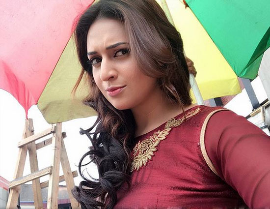 बड़ा खुलासा : कास्टिंग काउच का शिकार हो चुकी हैं प्यारी बहु दिव्यांका त्रिपाठी