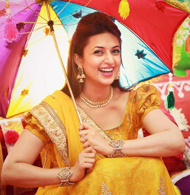 stylish blouse designs,divyanka tripathi,fashion tips from divyanka tripathi,latest fashion tips