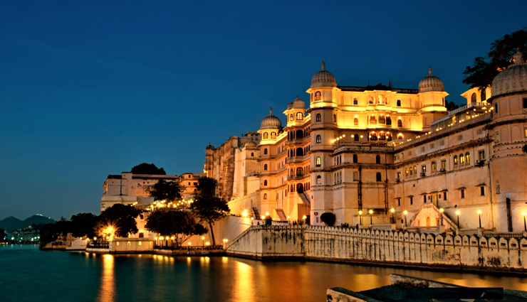 diwali in india,places to celebrate diwali in india,varanasi,amritsar,kolkata,goa,delhi