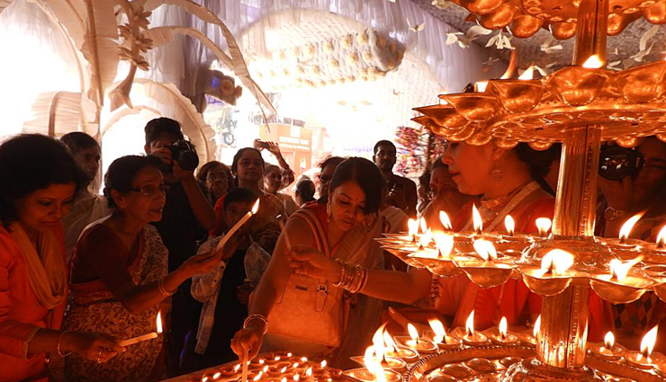 diwali in india,places to celebrate diwali in india,varanasi,amritsar,kolkata,goa,delhi