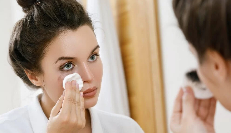 11 DIY Make Up Removers To Try at Home