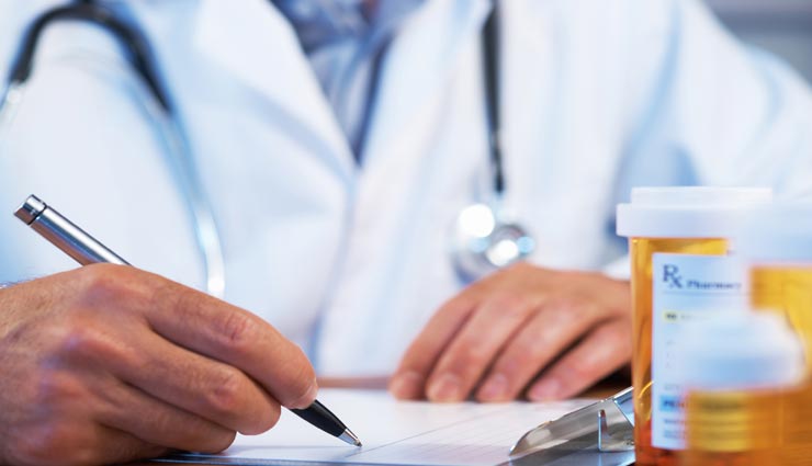 डॉक्टर ने पुरुष के लिए लिख डाला प्रेगनेंसी टेस्ट, पूरा मामला हैरान करने वाला 