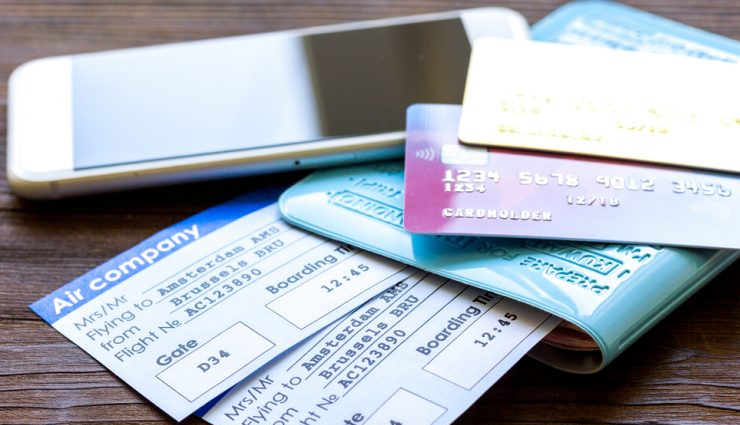 सोलो ट्रिप पर जाने वाली महिलाएं रखें इन बातों का ध्यान, सफर बनेगा आसान solo female travel,women safety while traveling alone,solo travel tips,women travel guide,female solo traveler tips,solo trip planning,safe travel for women,solo travel destinations for women,women hostel safety tips,women backpacking tips