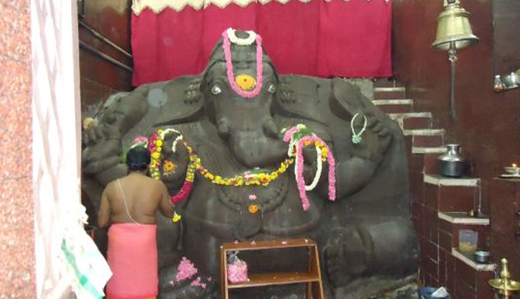 इन 10 प्रसिद्द मंदिरों के लिए भी जाना जाता हैं भारत का सिलिकॉन वैली बेंगलुरु temples in bangalore,bangalore sacred temples,famous temples in bangalore,spiritual sites bangalore,religious places in bangalore,bangalore temple tour,holy shrines in bangalore,visiting temples bangalore,bangalore divine landmarks,ancient temples bangalore