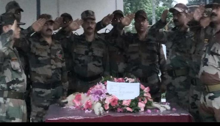 indian army dog dutch died,army eastern command,condole the death of dutch,9 year old dog died,ieds,real hero  dutch,dog dutch,news,news in hindi