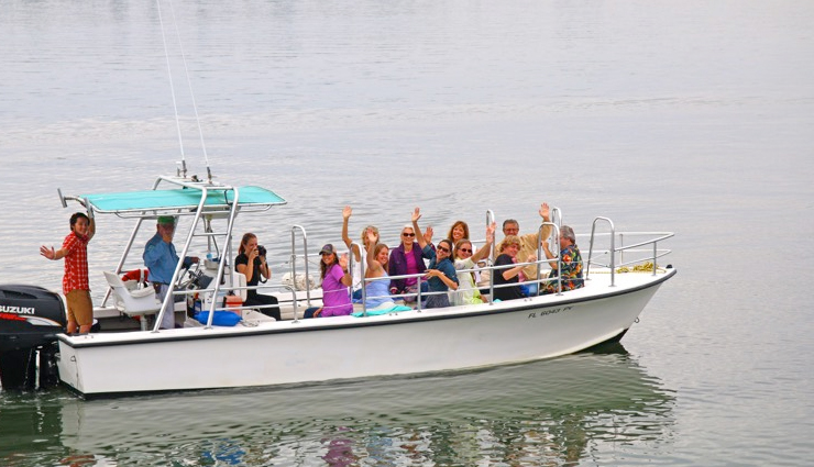 dog friendly destinations,pigeon forge doggy wood,gatlinburg river trails,tombstone,arizona,biltmore estate,the french quarter,old charleston ghost tours,bell rock vortex,garden of the gods,mercury canine cruise