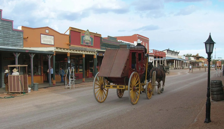 dog friendly destinations,pigeon forge doggy wood,gatlinburg river trails,tombstone,arizona,biltmore estate,the french quarter,old charleston ghost tours,bell rock vortex,garden of the gods,mercury canine cruise