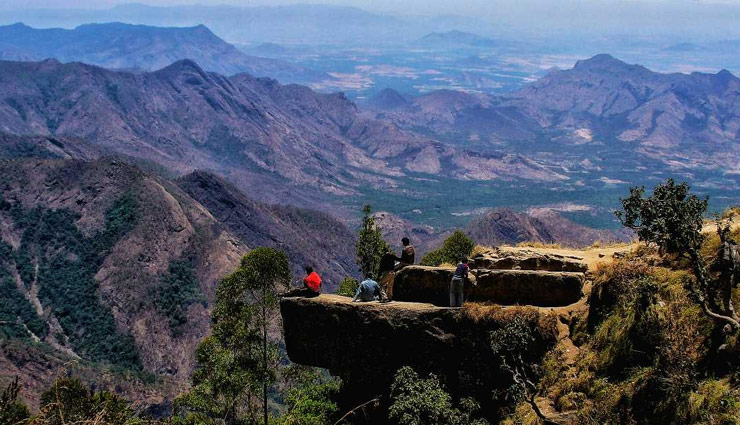 famous points to visit in kodaikanal,kodaikanal tourist spots,kodaikanal travel guide,hill stations in tamil nadu,best viewpoints in kodaikanal,kodaikanal tour packages,places to visit near madurai,scenic spots in kodaikanal,kodaikanal travel itinerary,kodaikanal sightseeing