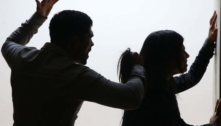 घरेलू हिंसा के है कई प्रकार, जानें और उठाए अपनी आवाज