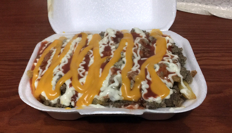 dominican republic,popular food in dominican republic,chivo guisado,lechon asado,sancocho,yaroa,mangu,pica pollo