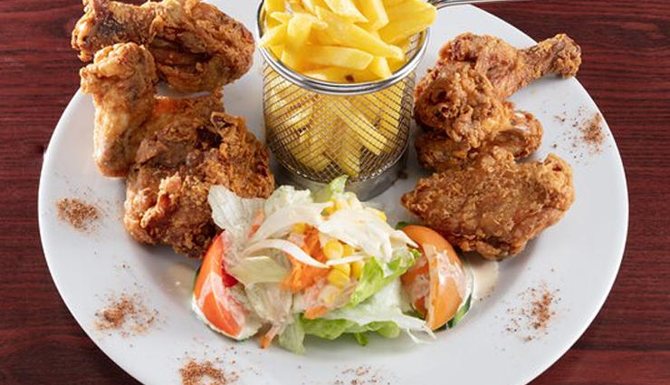 dominican republic,popular food in dominican republic,chivo guisado,lechon asado,sancocho,yaroa,mangu,pica pollo