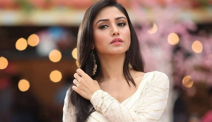 टीवी एक्ट्रेस का हैरान करने वाला खुलासा, ‘डायरेक्टर ने रोल देने के बदले की थी साथ में सोने की डिमांड’