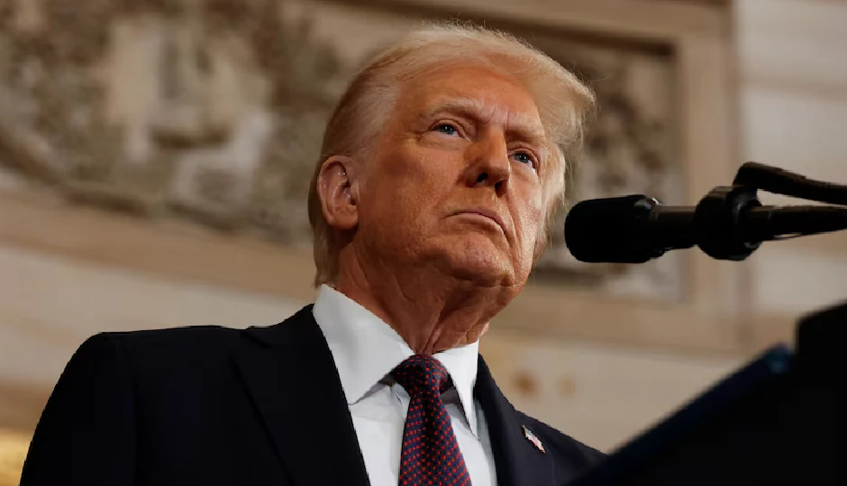  डोनाल्ड ट्रंप की सुरक्षा में चूक, नो-फ्लाई जोन में घुसा विमान, F-16 फाइटर जेट ने खदेड़ा