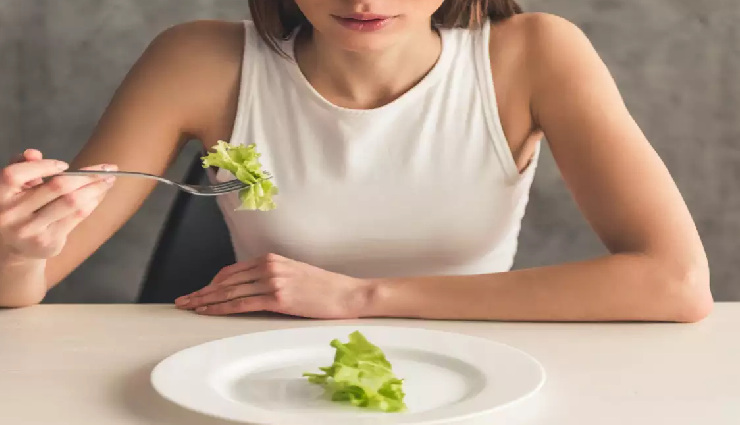 10 Changes That Happen To Your Body and Mind When You Don't Eat Enough Food