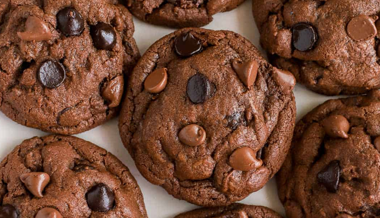 Recipe- Highly Addictive Mint Double Chocolate Chip Cookies