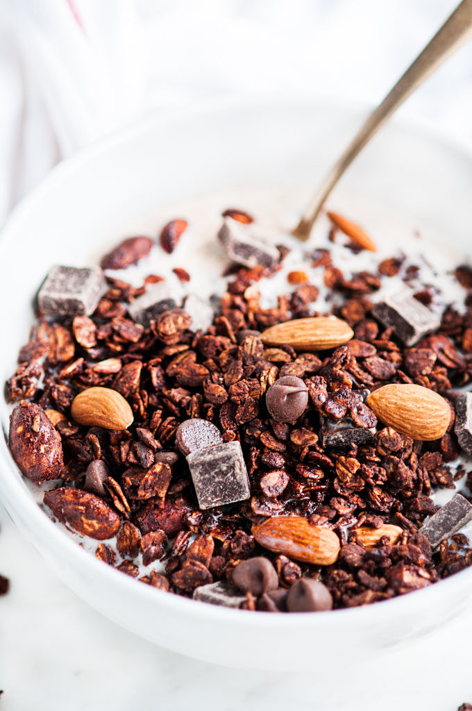 double chocolate granola,double chocolate granola recipe,oats recipe,recipe