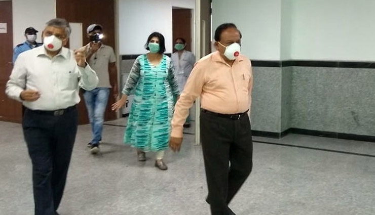 कोरोना संकट पर बोले स्वास्थ्य मंत्री हर्षवर्धन - मैं पंडित नहीं हूं,  लॉकडाउन का सही पालन करेंगे तो संक्रमण जल्द काबू हो जाएगा 