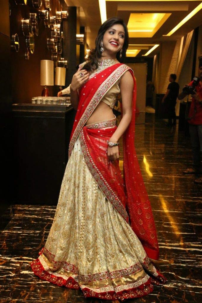 draping lehenga dupatta,lehenga styling tips,fashion tips,wedding tips