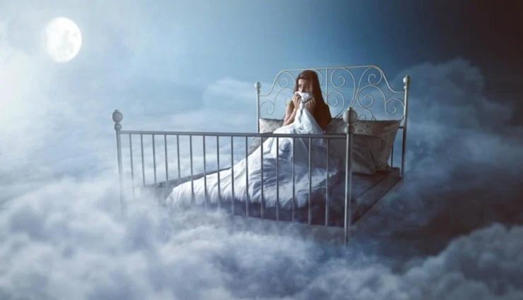 आपकी किस्मत संवारने के संकेत देते हैं ये 5 तरह के सपने