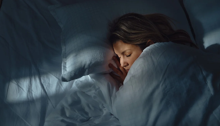 strange world of dreams,dreams reflect thoughts,dream interpretation desires,dream world and desires,thoughts in dreams analysis,unusual dreams and desires,interpret dreams thoughts,dream world reflections,dreams and inner thoughts,strange dreams interpretation