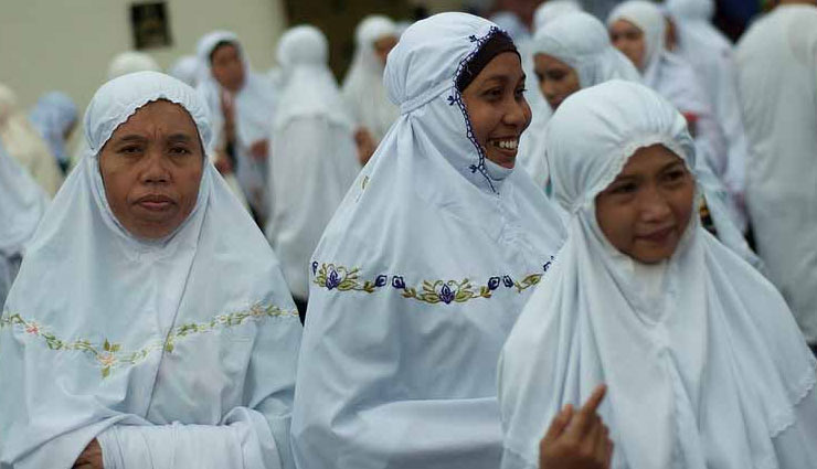hajj traveler,costume of hajj traveler,fate
