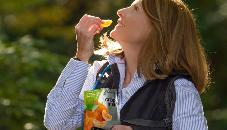 benefits of dehydrated fruits,dehydrated fruits for busy individuals,healthy snacks for on-the-go lifestyles,convenience of dried fruits,nutritional value of dehydrated fruits,dehydrated fruit snacks for busy people,quick and healthy snack options,dehydrated fruits as a time-saving choice,portability of dried fruit snacks,dehydrated fruits for a busy lifestyle