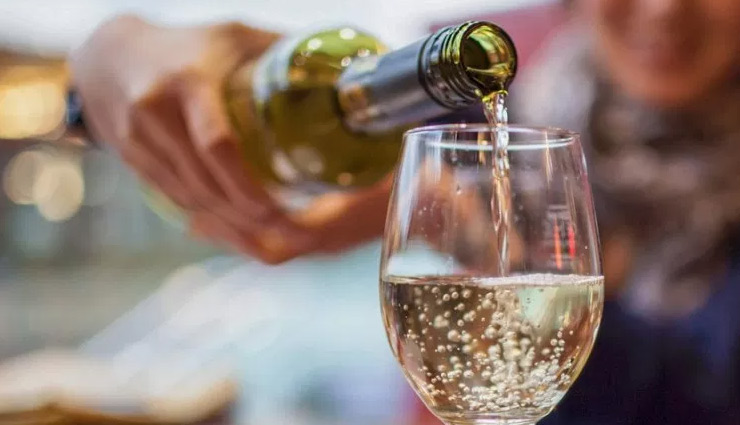 healthier lifestyle,Health,metabolic diseases,cardio-vascular diseases,hypertension,violence,eat healthy,stay active,healthy weight,do not smoke,get enough sleep,reduce stress,drink alcohol,Health,simple health tips