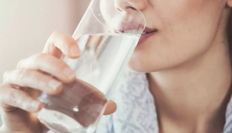 सही मात्रा और सही समय पिया पानी आपकी सेहत के लिए हैं फायदेमंद, जाने कैसे