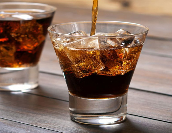 4 Benefits of Drinking Brandy in Winters