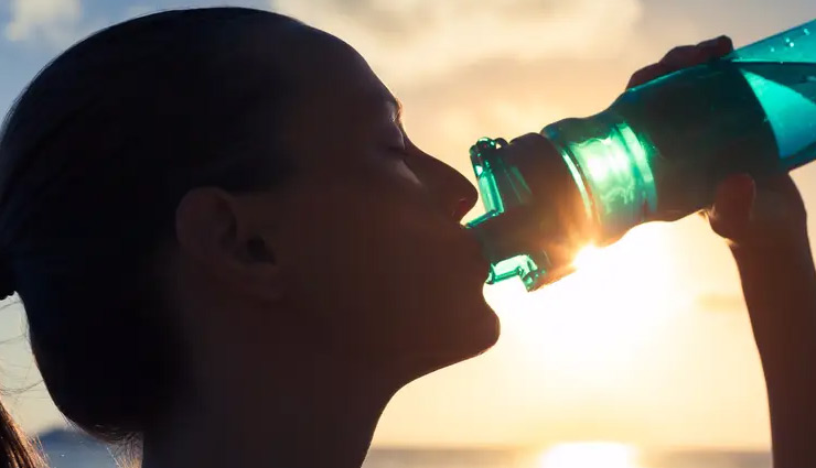 hormones balanced,tips to keep your hormones balanced,hormones imbalance,proper sleep is important,stress management,adhere to physical activity,have plenty of water,limit caffeine in the diet,Health,Health tips